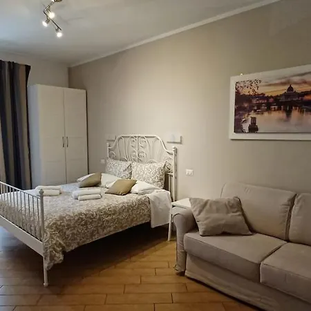 Residenza Romana Vaticana *